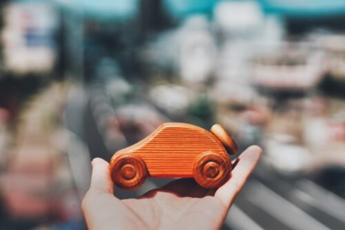20代におすすめの車種10選|失敗しない選び方と人気モデルを解説